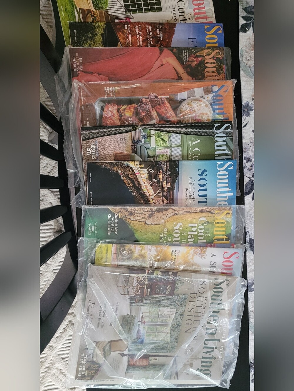 Lot Of 9 Southern Living Magazines (Issie 2025/2026)